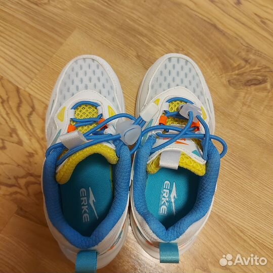 Кроссовки детские новые 28 р-р