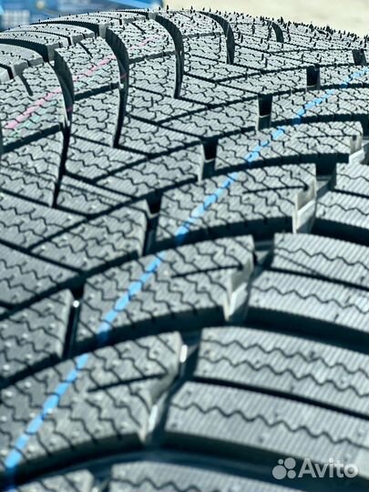 iLink SnowGripper I 215/55 R18 77H