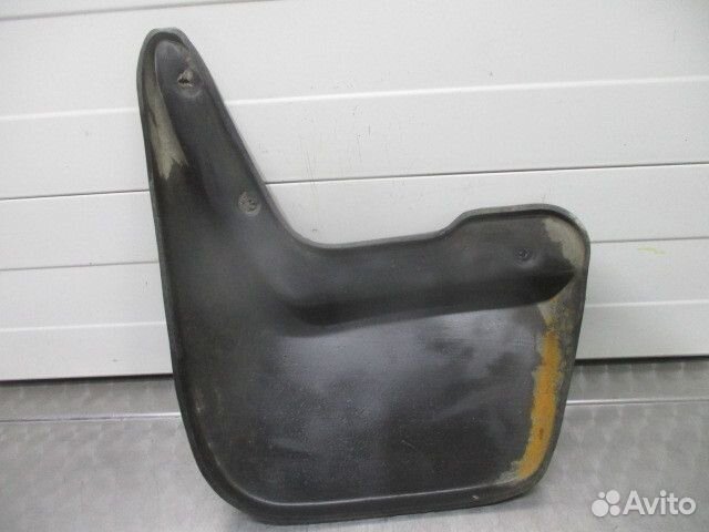 Брызговик задний правый Renault Sandero 1