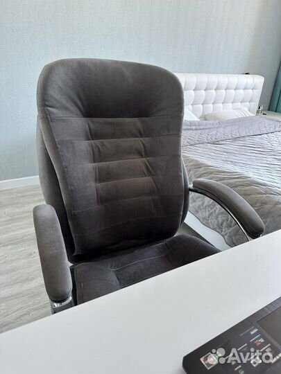 Офисный кресло руководителя Chairman Home 795