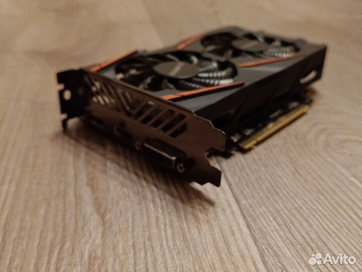 Видеокарта Gygabyte RX 560 4Gb