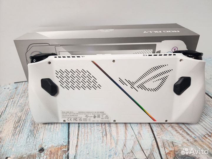 Asus ROG Ally Z1 512GB с играми и чехлом