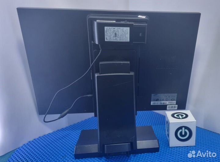 Монитор Samsung 22