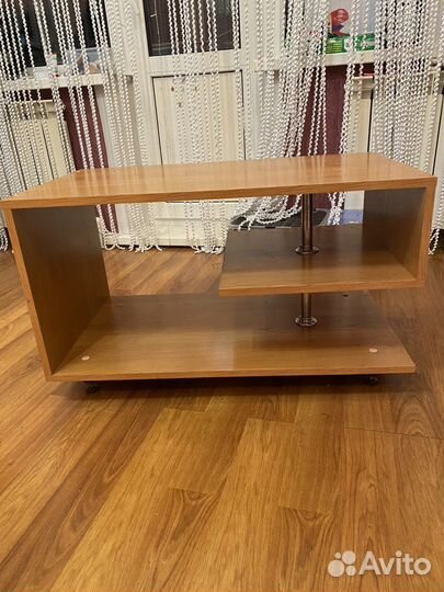 Журнальный столик