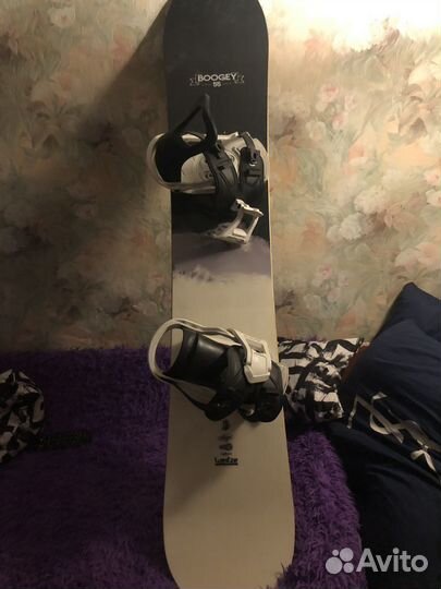 Сноуборд с креплениями