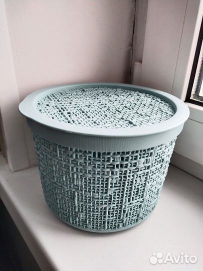 Корзина 2л с крышкой для хранения idea