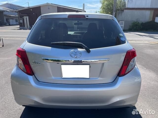 Toyota Vitz 1.5 CVT, 2011, 17 000 км