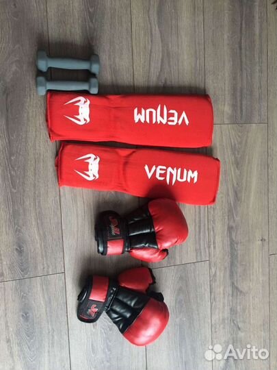 Перчатки для рукопашного боя