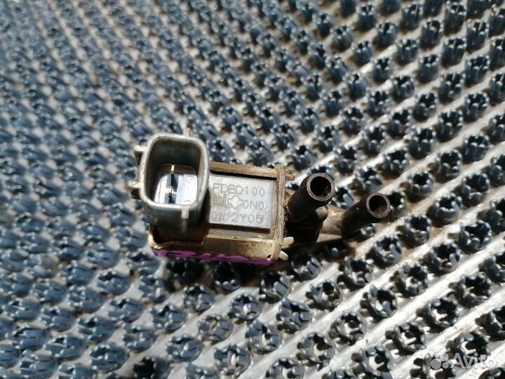 Клапан вакуумный Nissan Primera