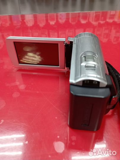 Видеокамера Sony DCR sx83e