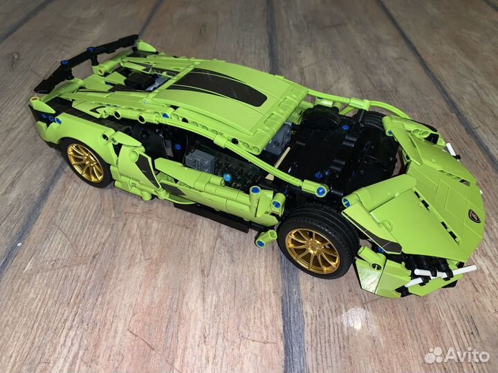 Lego Technic 42115 Lamborghini Sian (Аналог)