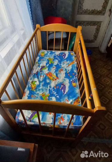Детская кроватка