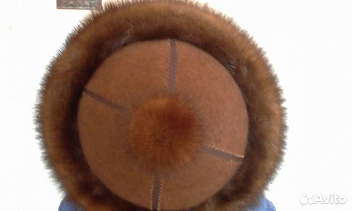 Шапка женская оригинальной модели