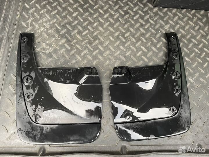 Брызговики передние на Prado 150