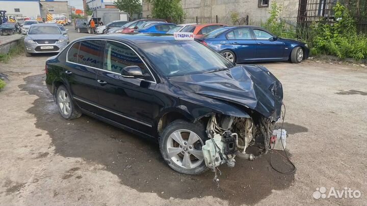 Рычаг передний левый Skoda Superb (3T) 1K040715BC