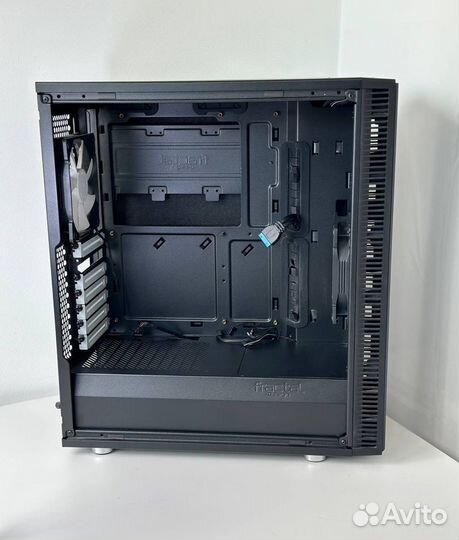 Корпус Fractal Design Define C