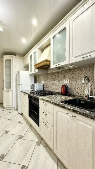 1-к. квартира, 52 м², 3/10 эт.