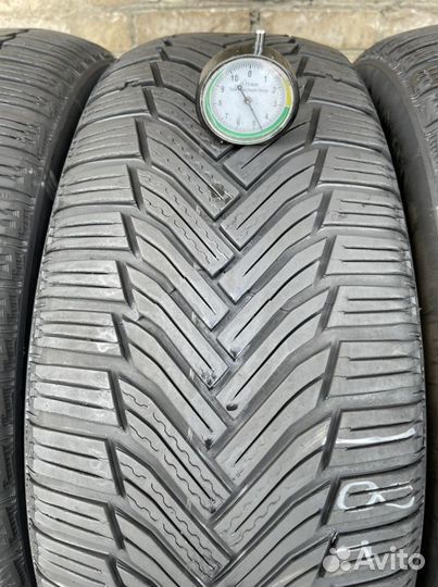 Michelin Alpin 6 215/55 R17