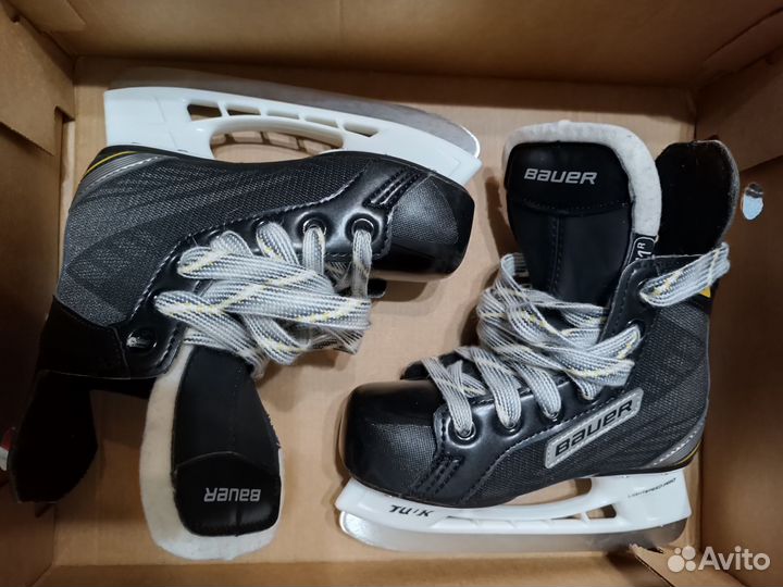 Хоккейные коньки bauer