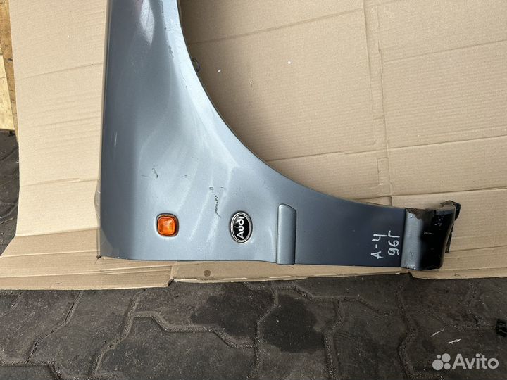 Крыло переднее правое Audi A4 B5 1995-1999г