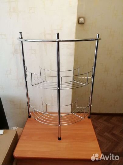 Полка в ванную комнату напольная