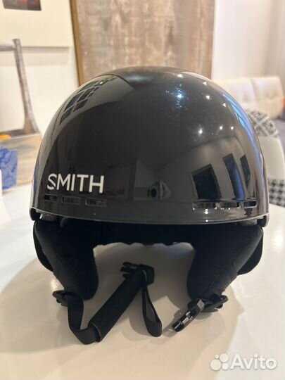 Горнолыжный шлем