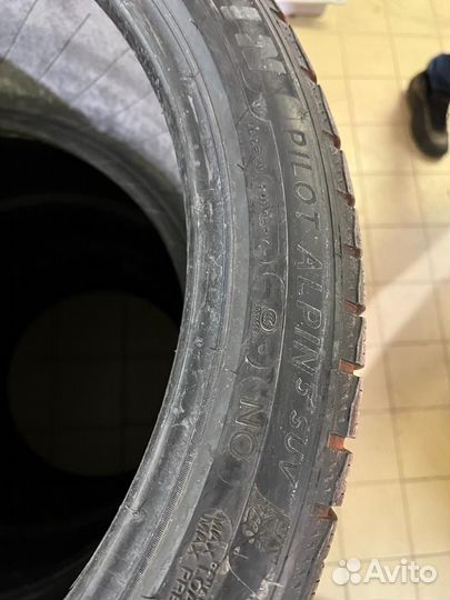 Michelin Pilot Alpin 5 SUV 275/40 R21 и 305/35 R21