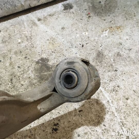 Рычаг левый Опель Вектра Б