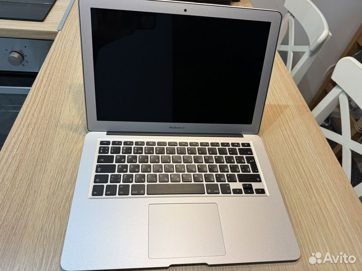 Apple macbook air a1466