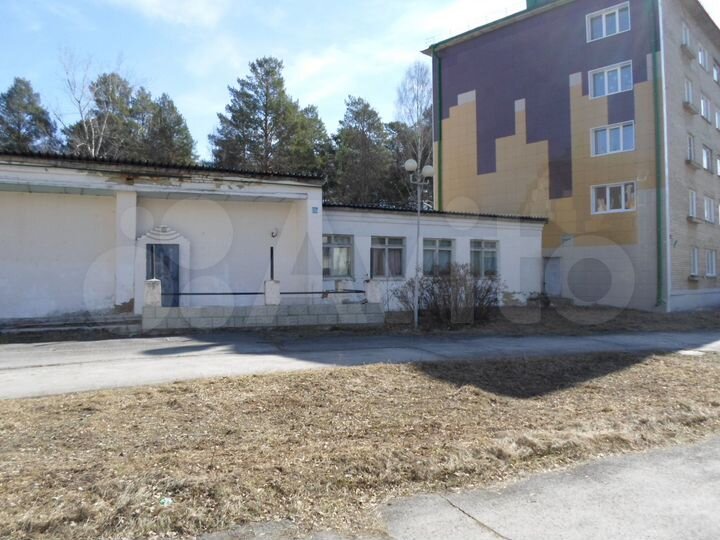 Нежилое помещение 387.8 м²