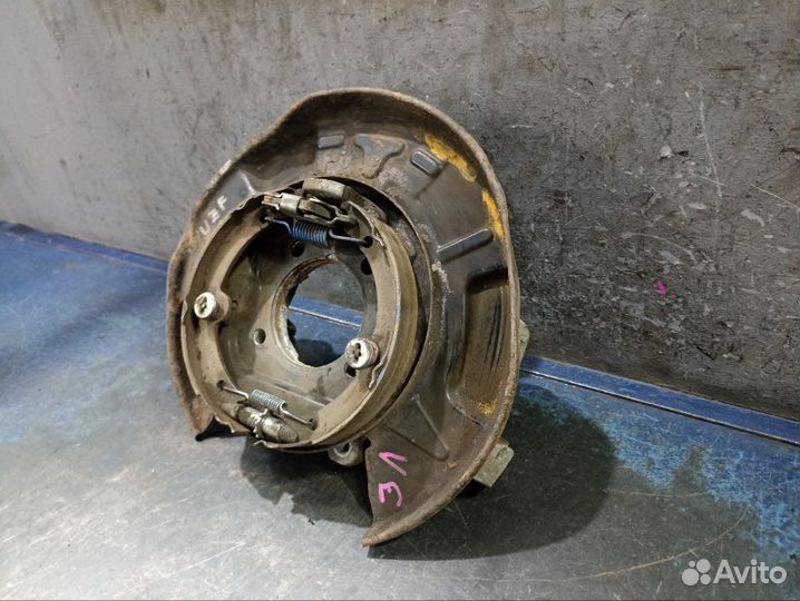 Цапфа задняя левая Lexus Gs 3