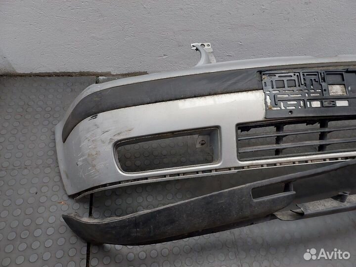 Бампер передний Volkswagen Golf 4