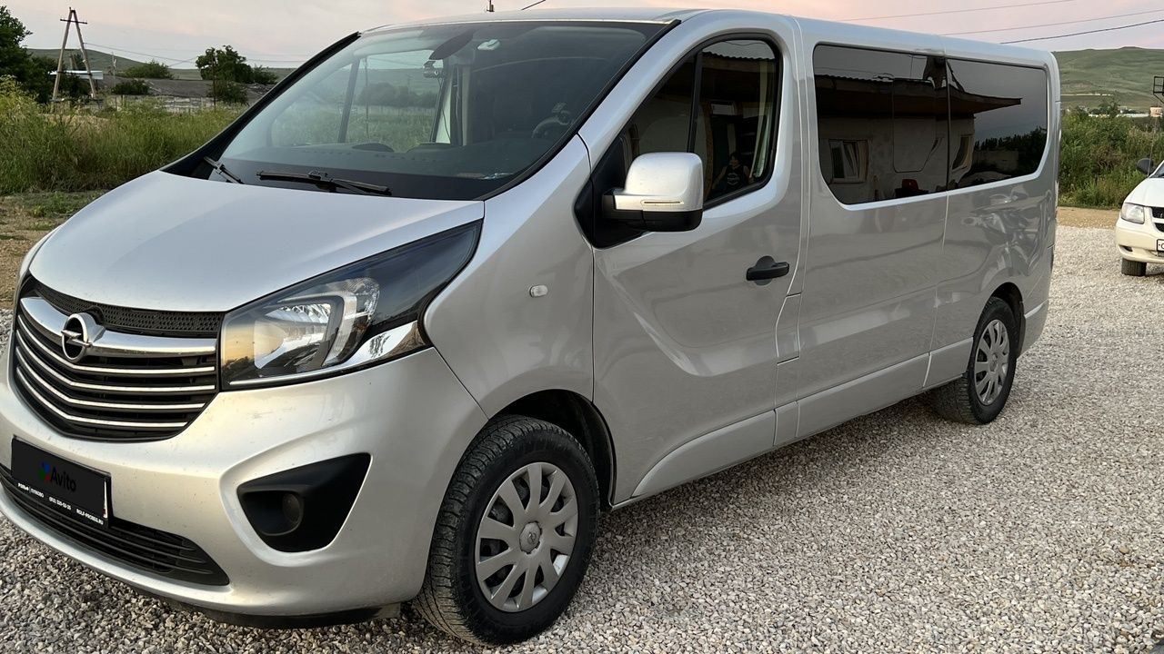 Opel Vivaro: фото владельца