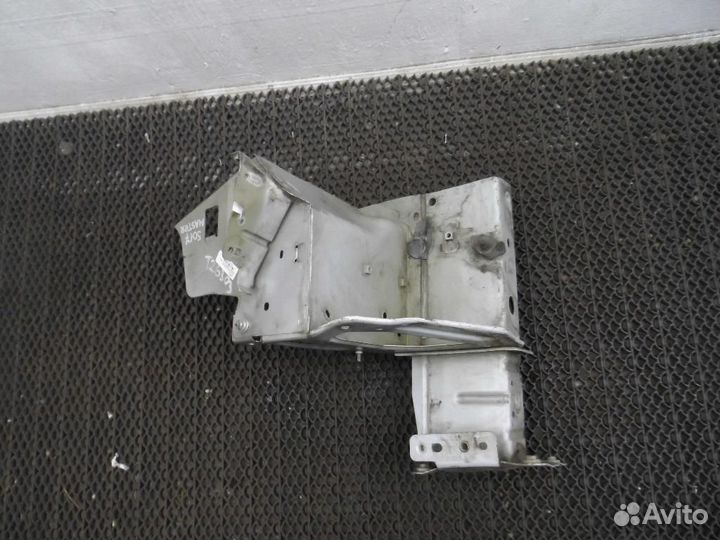 Лонжерон передний левый Renault Master