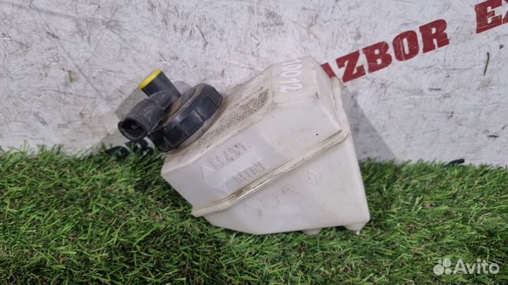 Бачок главного тормозного цилиндра Symbol II 2008