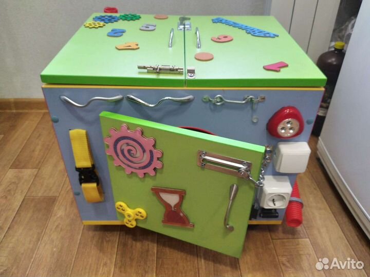 Бизикуб на колесах