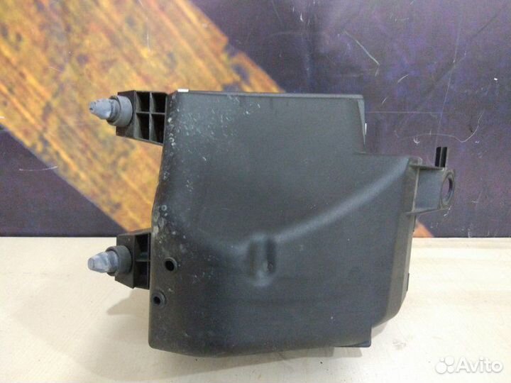 Корпус воздушного фильтра Audi Allroad C5 BES 2003