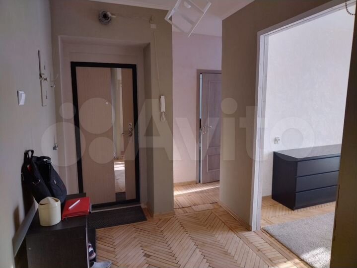 2-к. квартира, 51 м², 3/3 эт.