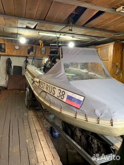 Лодка Фрегат с мотором