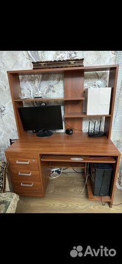 Стол офисный