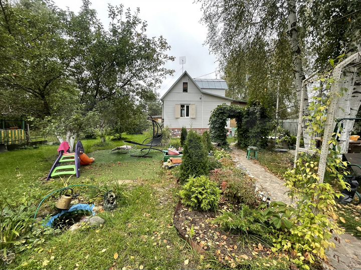 Дом 36 м² на участке 6 сот.