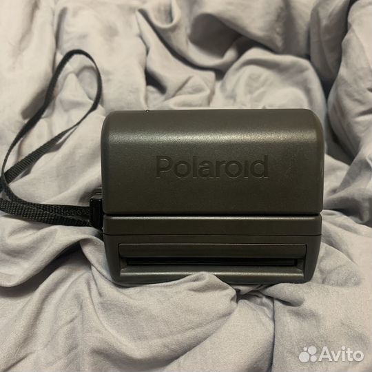 Фотоаппарт мгновенной печати Polaroid