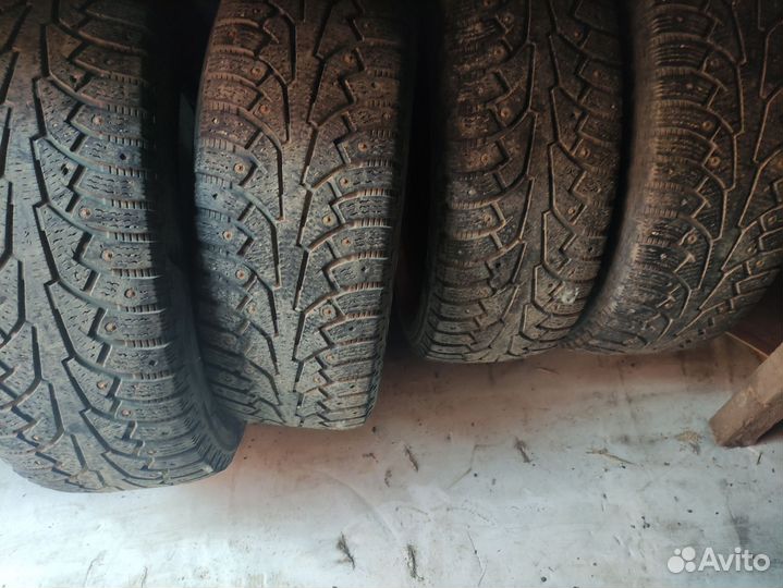 Nokian Tyres Hakkapeliitta 5 235/65 R17