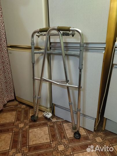 Ходунки для взрослых