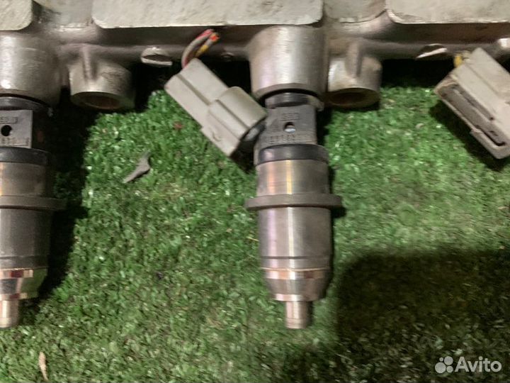 Форсунка, инжектор Mitsubishi Lancer Cedia CS5W