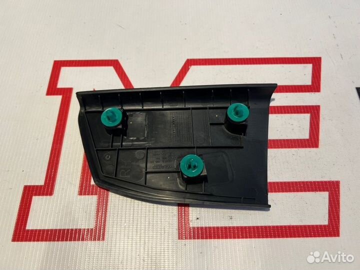 Накладка на дверь задняя правая Kia Rio 4 FB G4FG