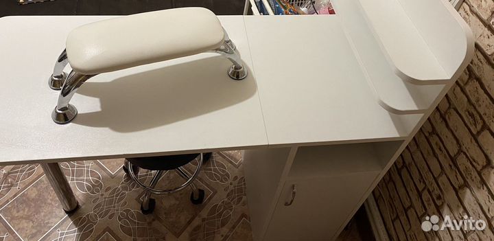 Маникюрный стол складной бу