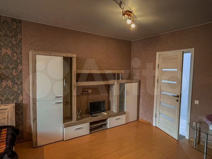 1-к. квартира, 54 м², 1/14 эт.