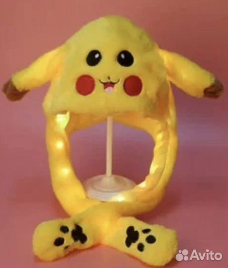 Шапка пикачу