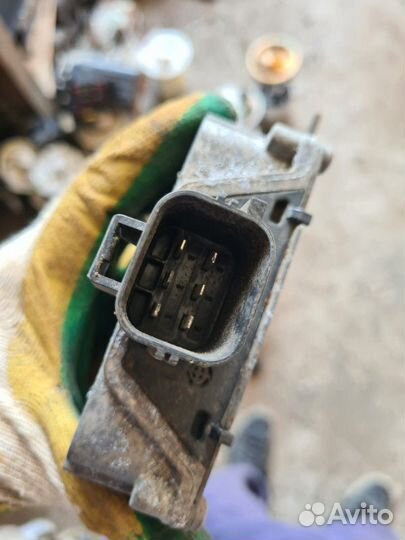 Блок управления топливным насосом Volvo S80 2
